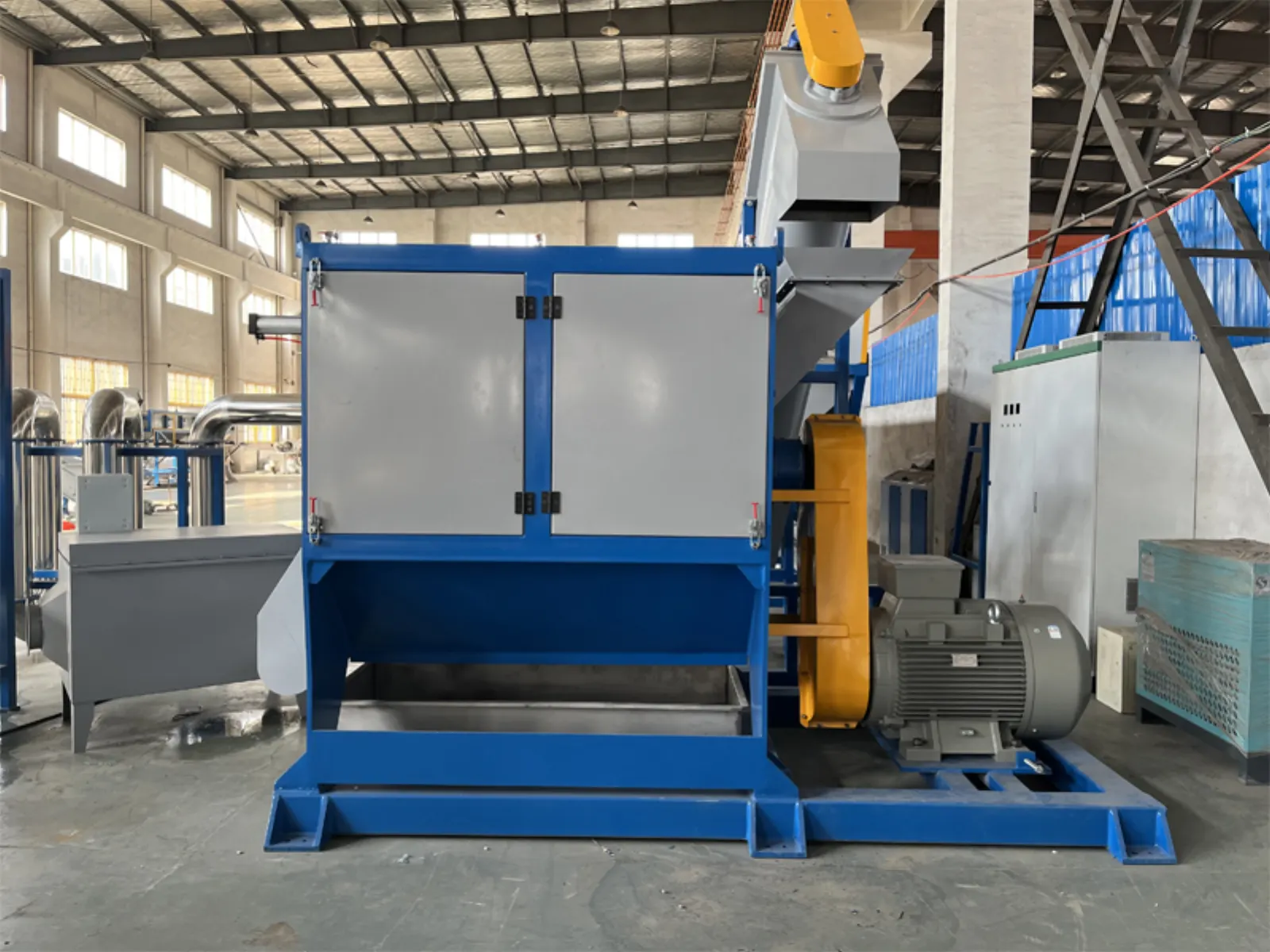 Plastic Film Flakes Centrifugal Dewatering Machine Article 1