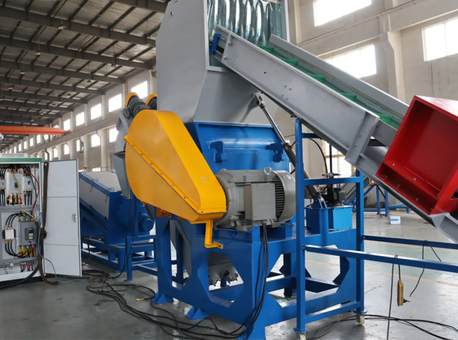 Plastic Shredder Recycling Machine for HDPE/PP Recycling