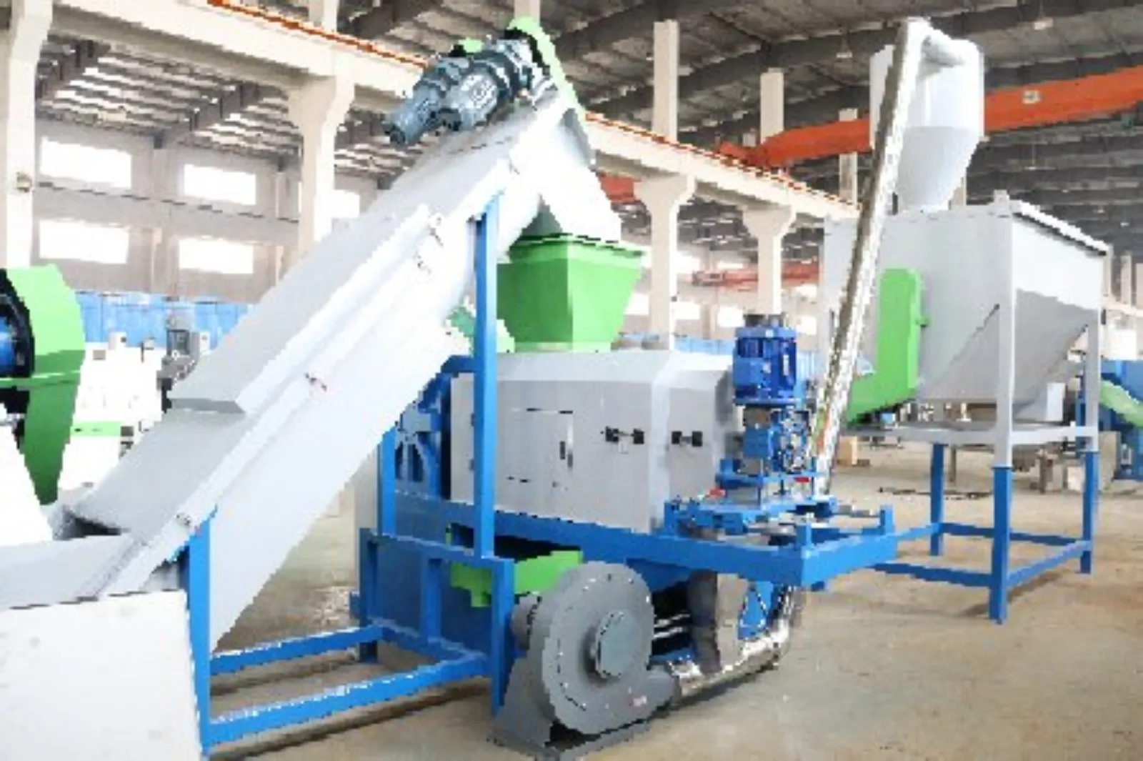 The operating principle of the plastic film squeezer