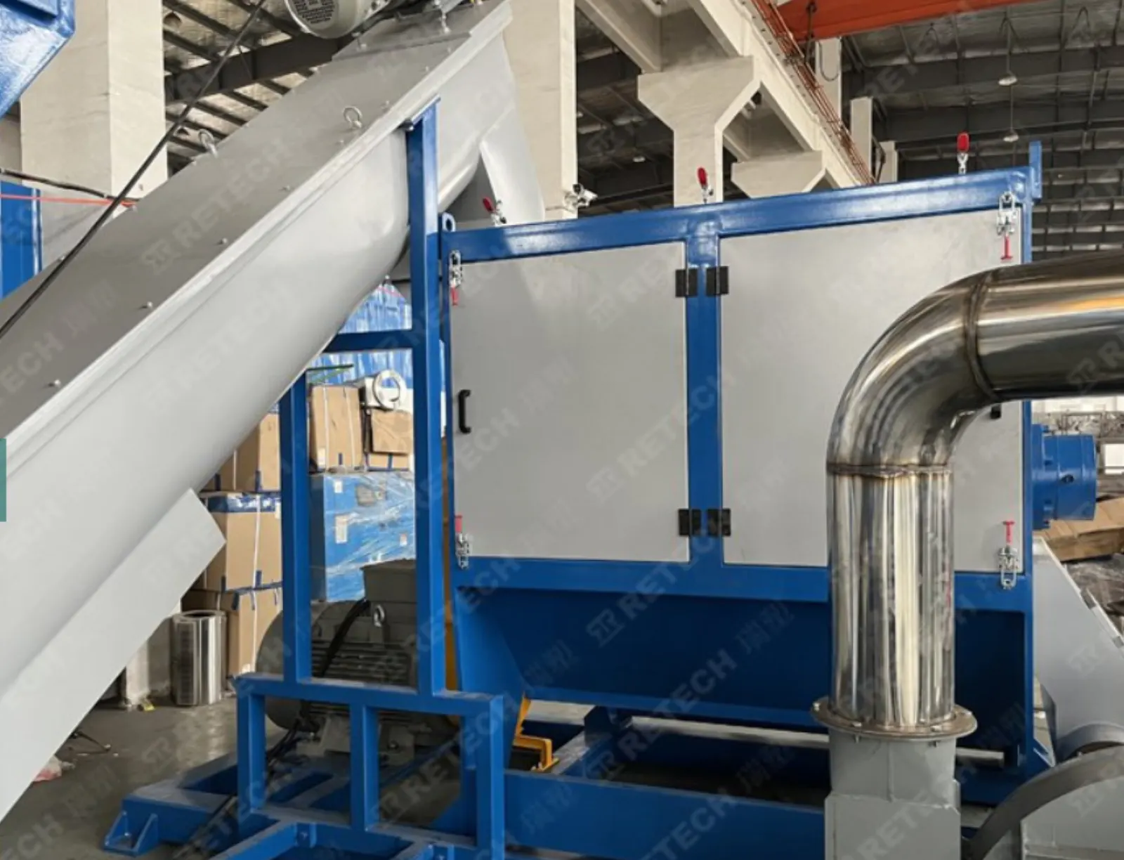 plastic recycling machine