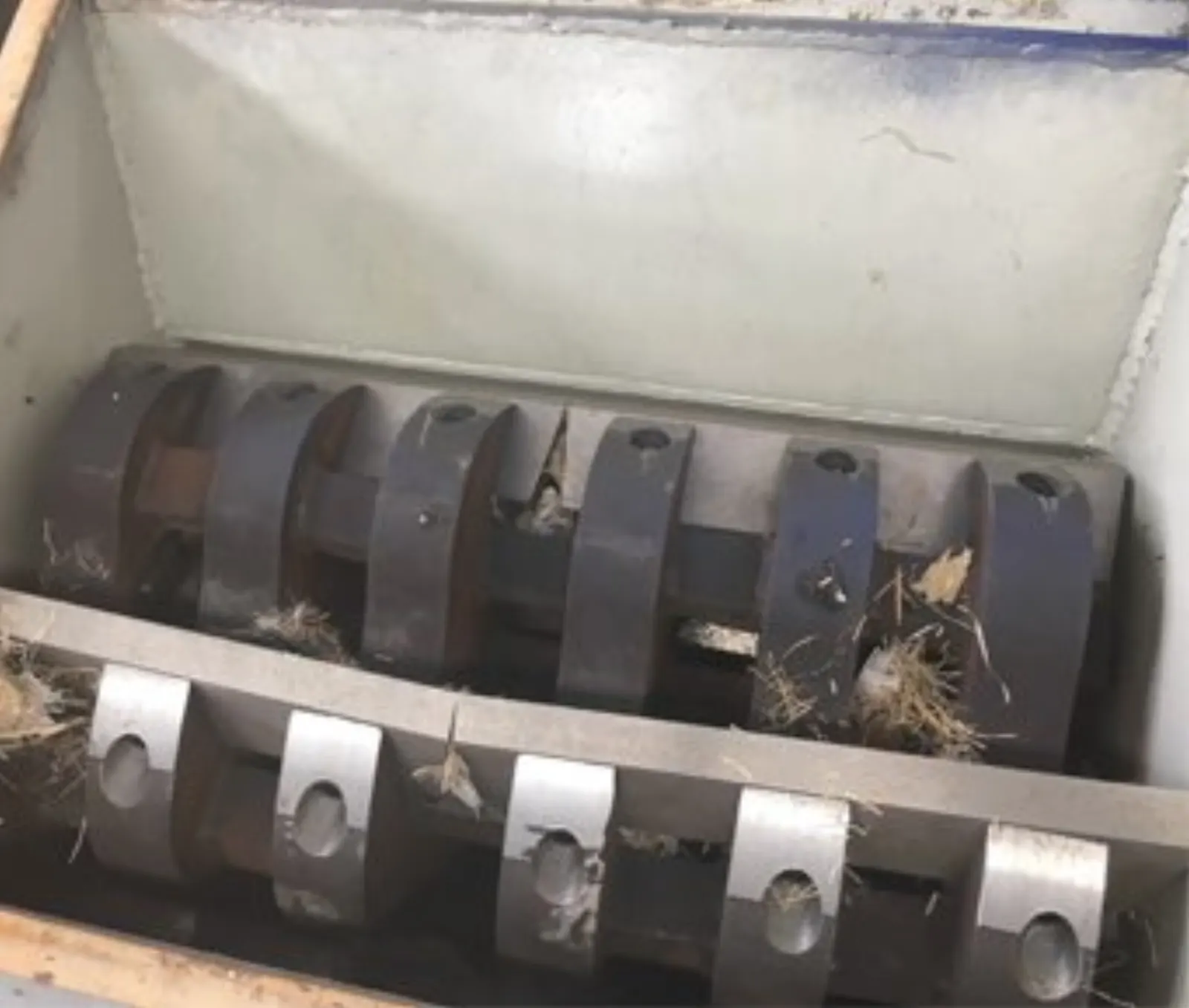 Blade sharpener