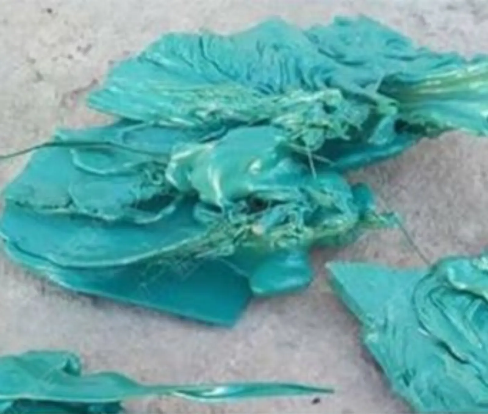 プラスチック塊シュレッダー