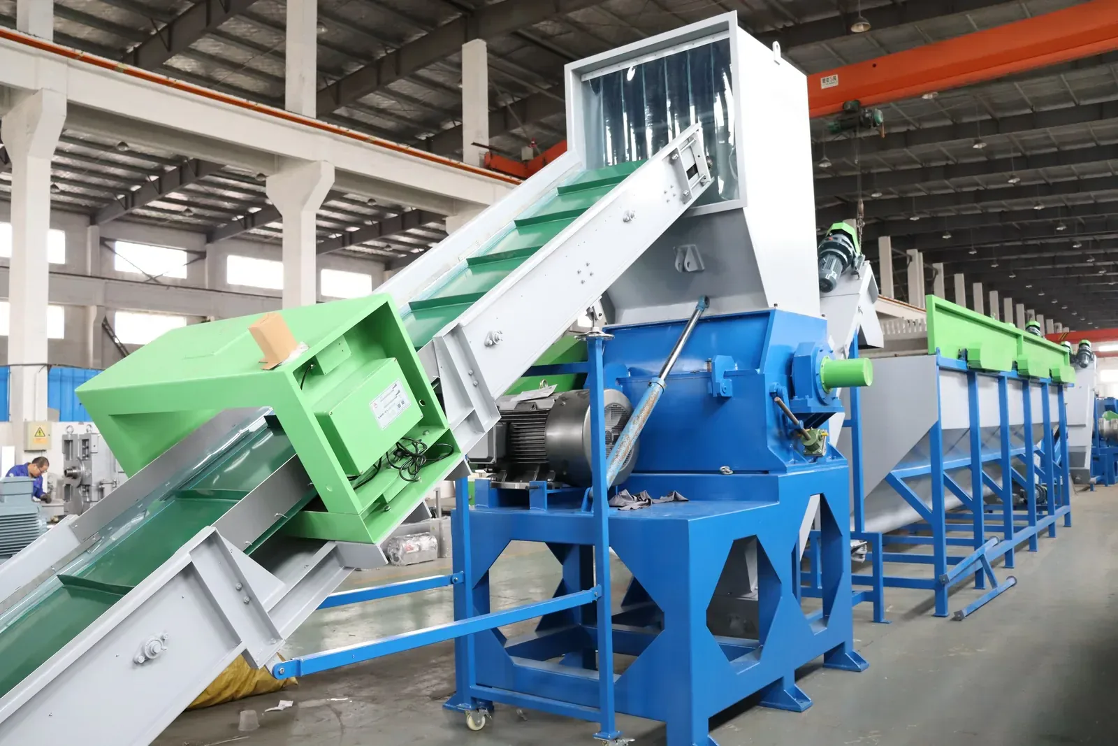 Recycling equipment assembled and inspected in the Retech workshop