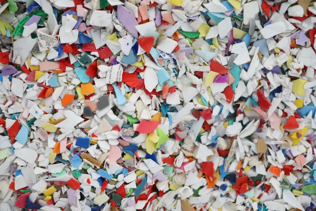 Crushed HDPE PP bottle flakes as washing line input
