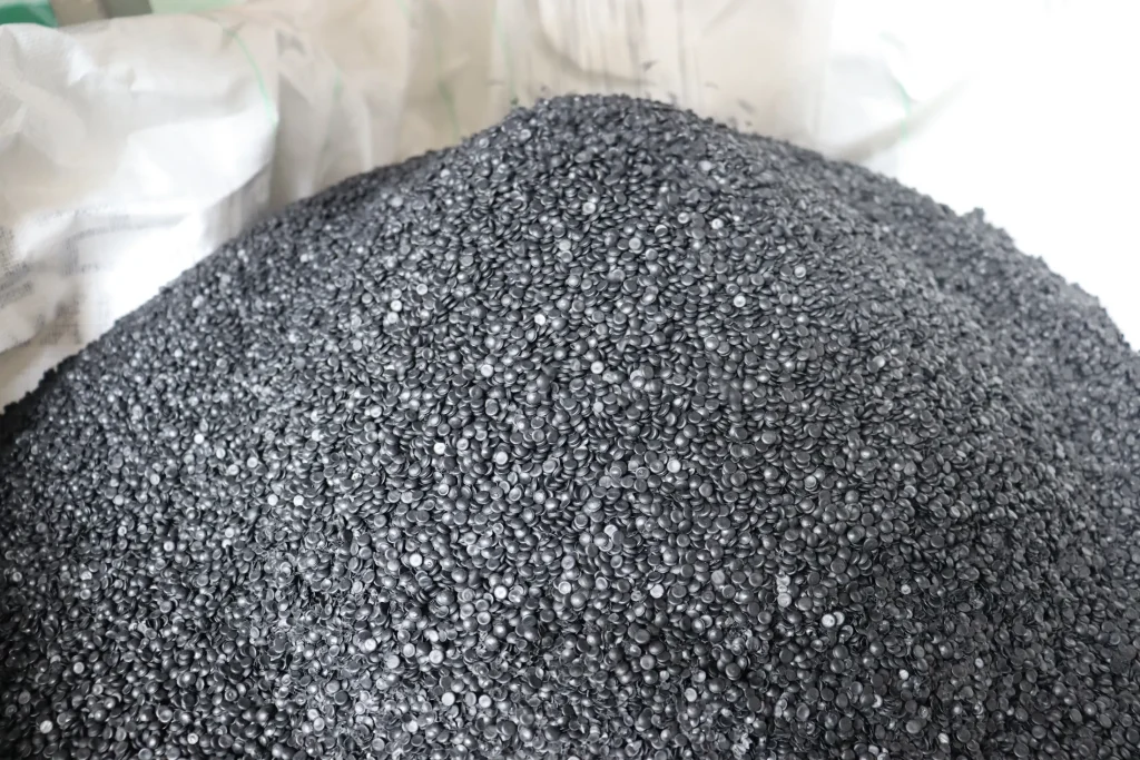 Black recycled pellets after pelletizing